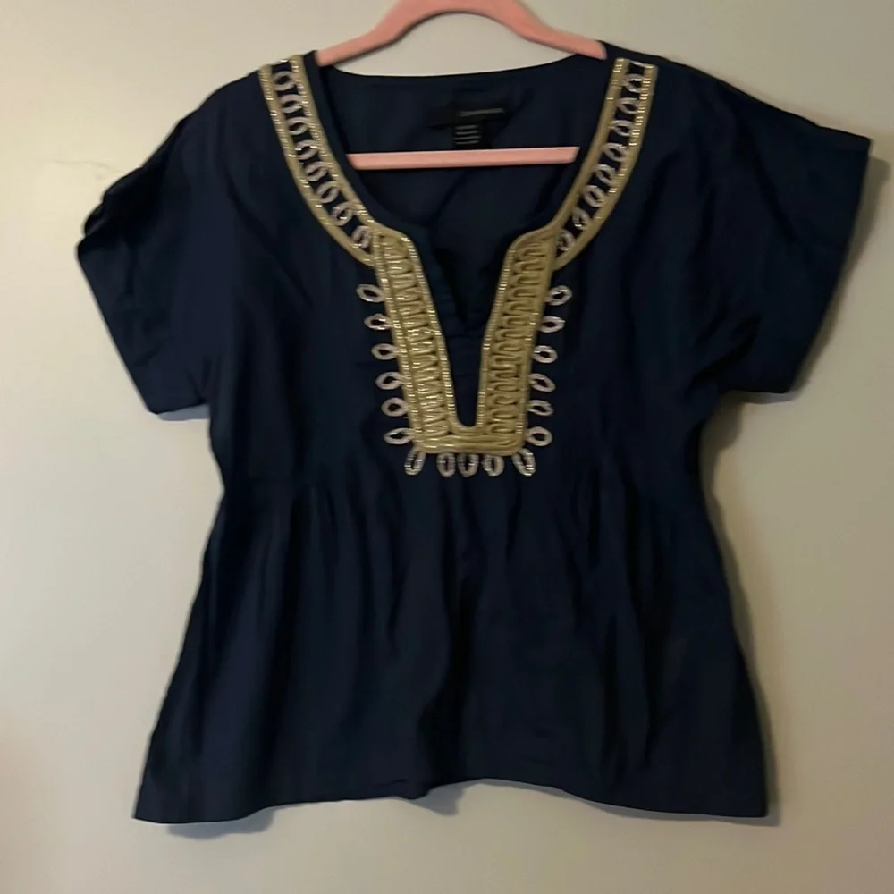 Women's Calvin Klein Jeans Navy Blouse XS Never Worn Embroidered V-Neck Detail - Picture 1 of 4